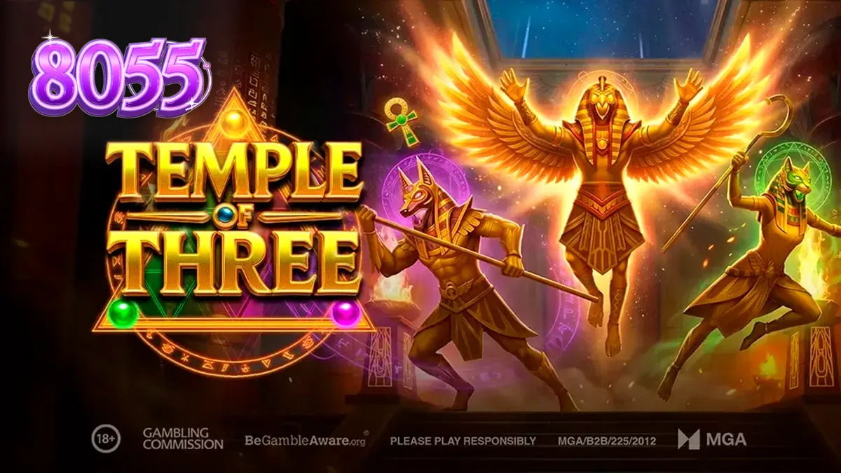 Tampilan visual slot Temple of Three dengan latar belakang kuil Mesir
